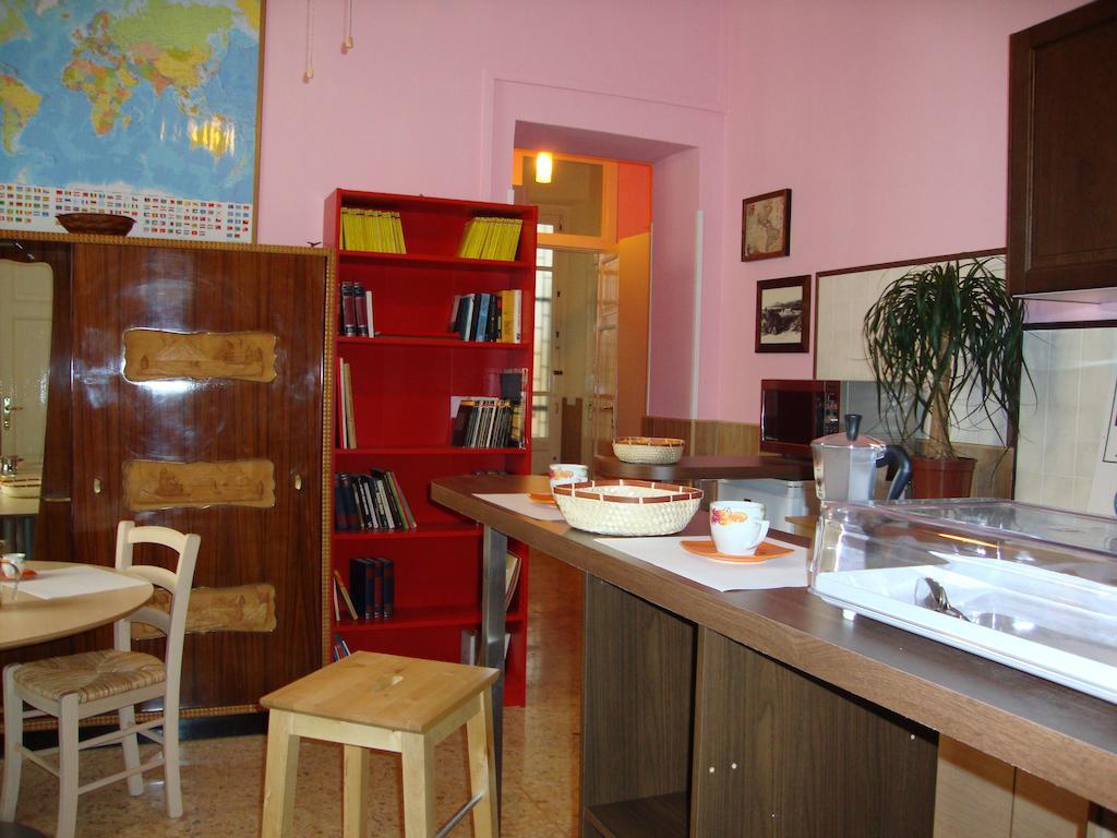 La Maison des Livres Reggio de Calabre Extérieur photo