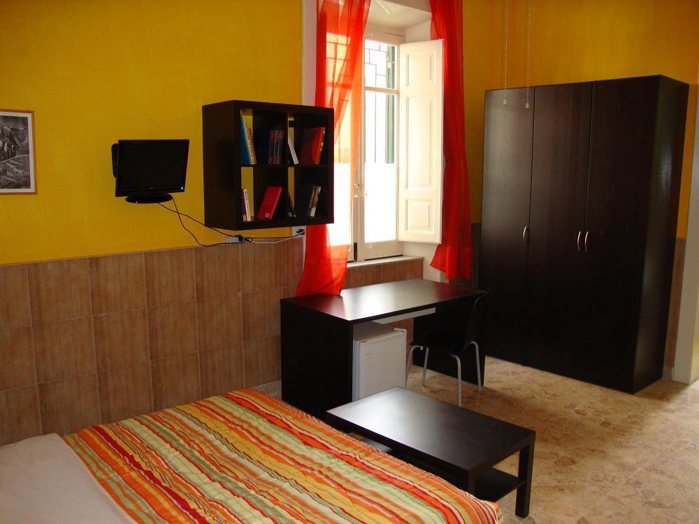 La Maison des Livres Reggio de Calabre Chambre photo